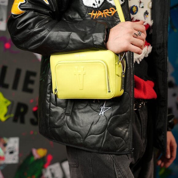 Sans Beast Yellow Vegan Leather Camera Bag – Eco-Friendly Statement Accessory - Picture 4 of 12